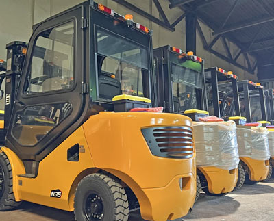 Техника на складе в Хабаровске