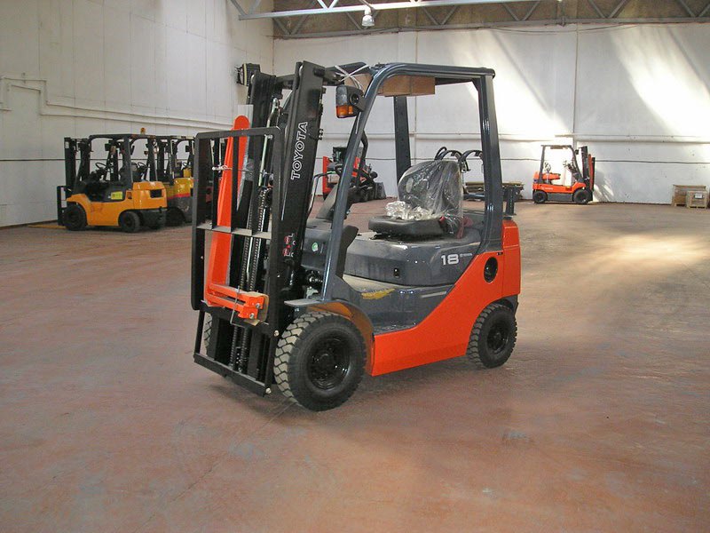 novyy-gaz-benzinovyy-avtopogruzchik-toyota novyy-gaz-benzinovyy-avtopogruzchik-toyota