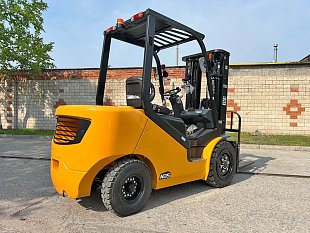 Дизельный вилочный погрузчик UN FD35T (двигатель Xinchai) на складе в Хабаровске