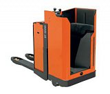 Перевозчики паллет с управлением стоя