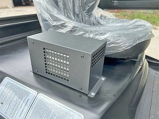 Электрический вилочный погрузчик UN FB25 на складе в Хабаровске