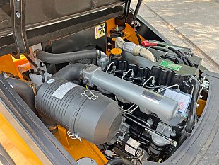 Дизельный вилочный погрузчик UN FD35T (двигатель Xinchai) на складе в Хабаровске